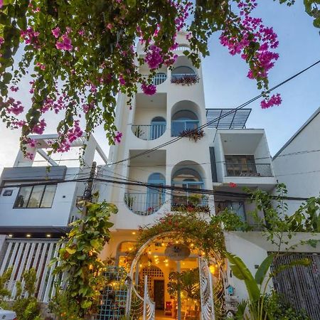 Nest House Homestay Da Nang Zewnętrze zdjęcie